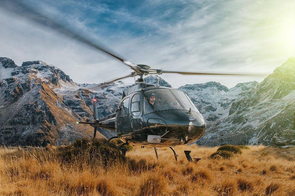 Kiwi Helicopter Lift-off