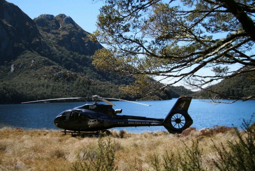 Helicopter Scenic Lake Tours