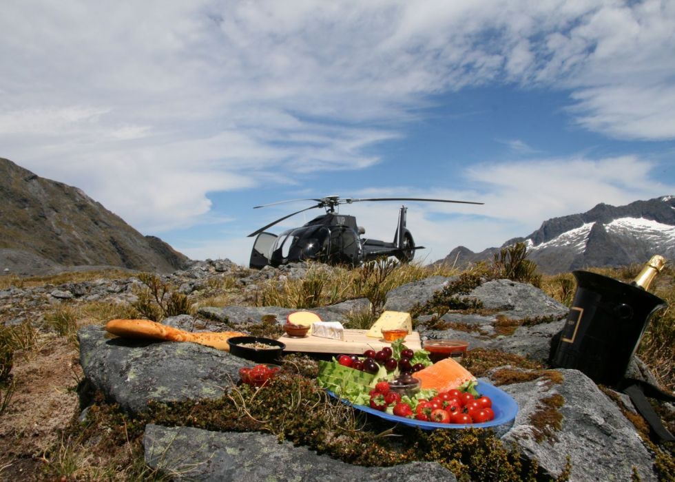 Picnic On A Peak - Over The Top Helicopter Tour Specials