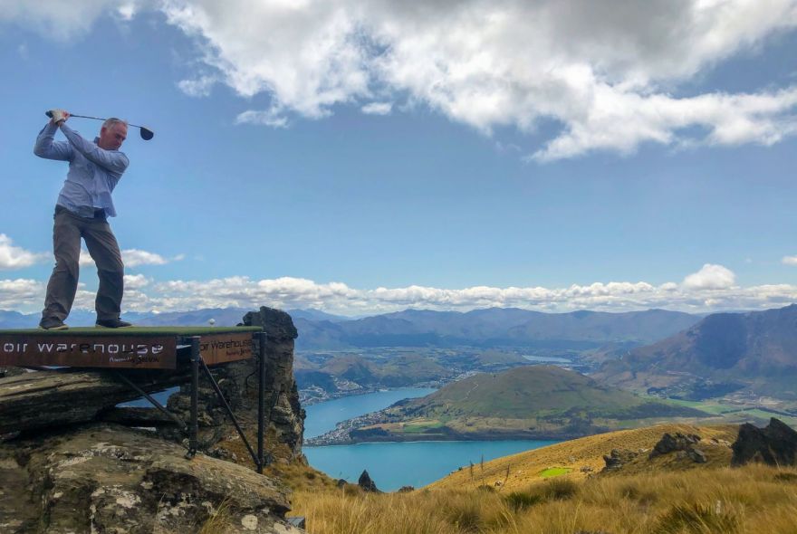 Queenstown Helicopter and Golf Experience